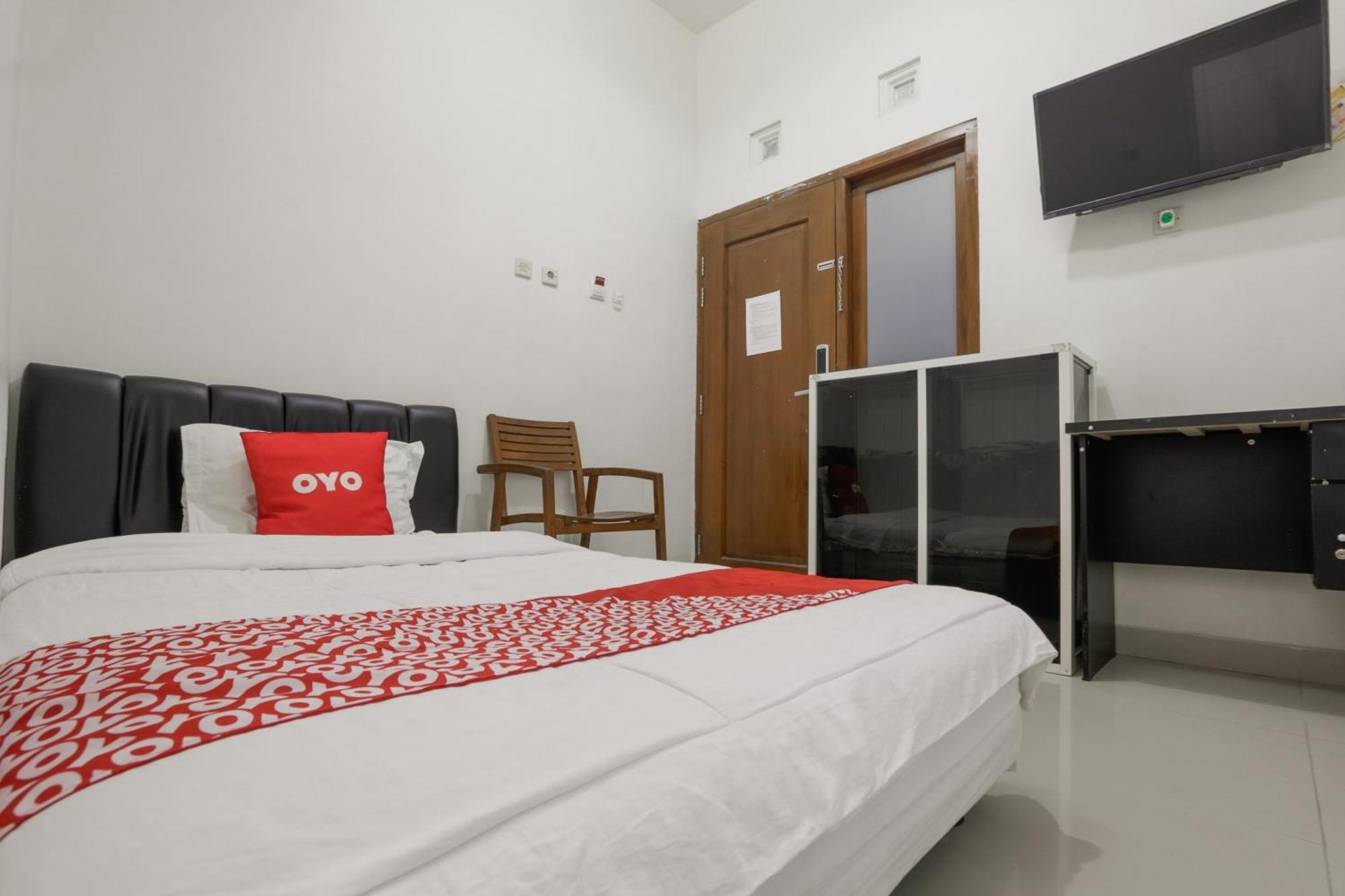 Super Oyo 3838 Tamansari Guest House Surakarta  Ngoại thất bức ảnh