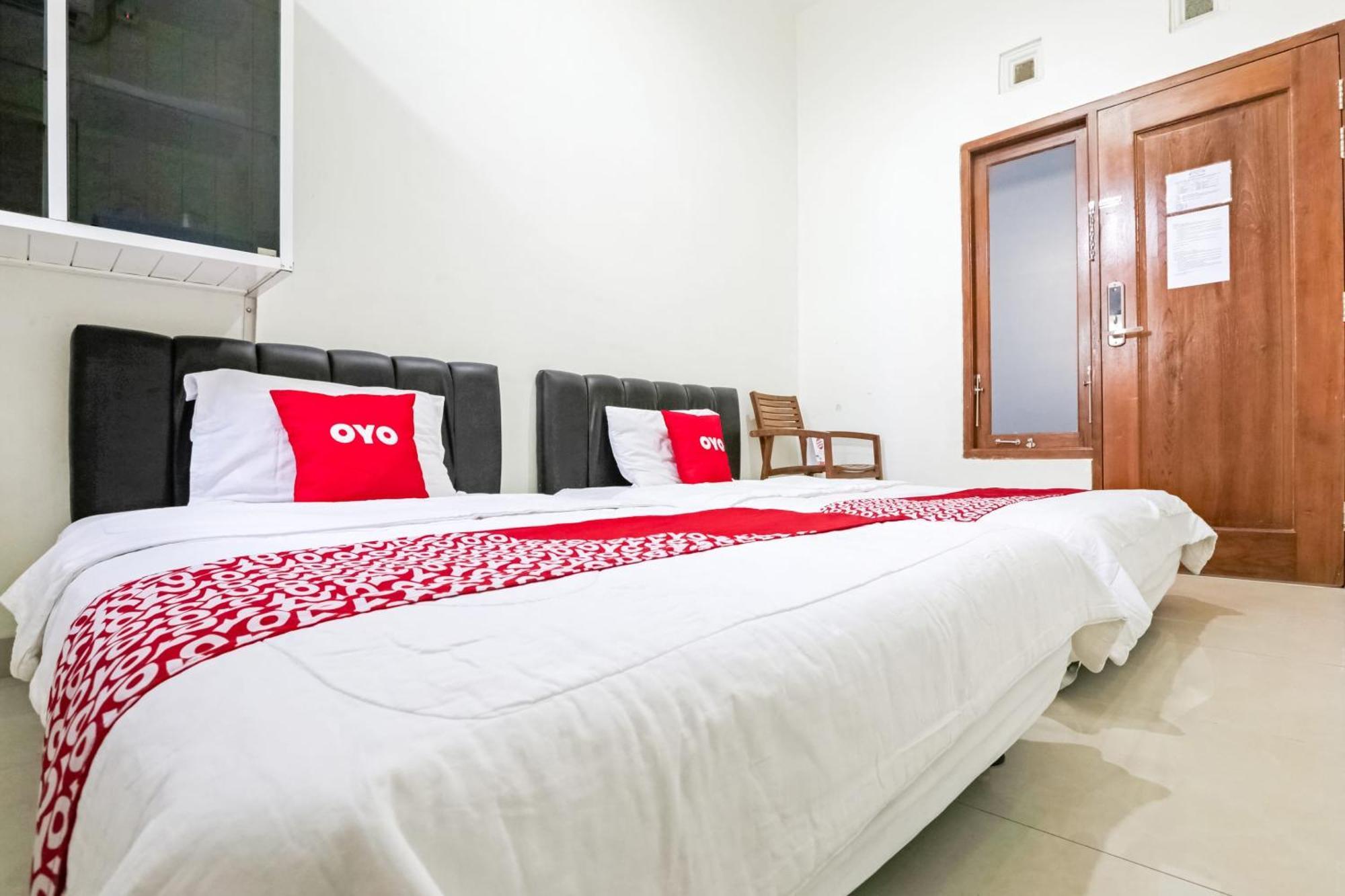 Super Oyo 3838 Tamansari Guest House Surakarta  Ngoại thất bức ảnh