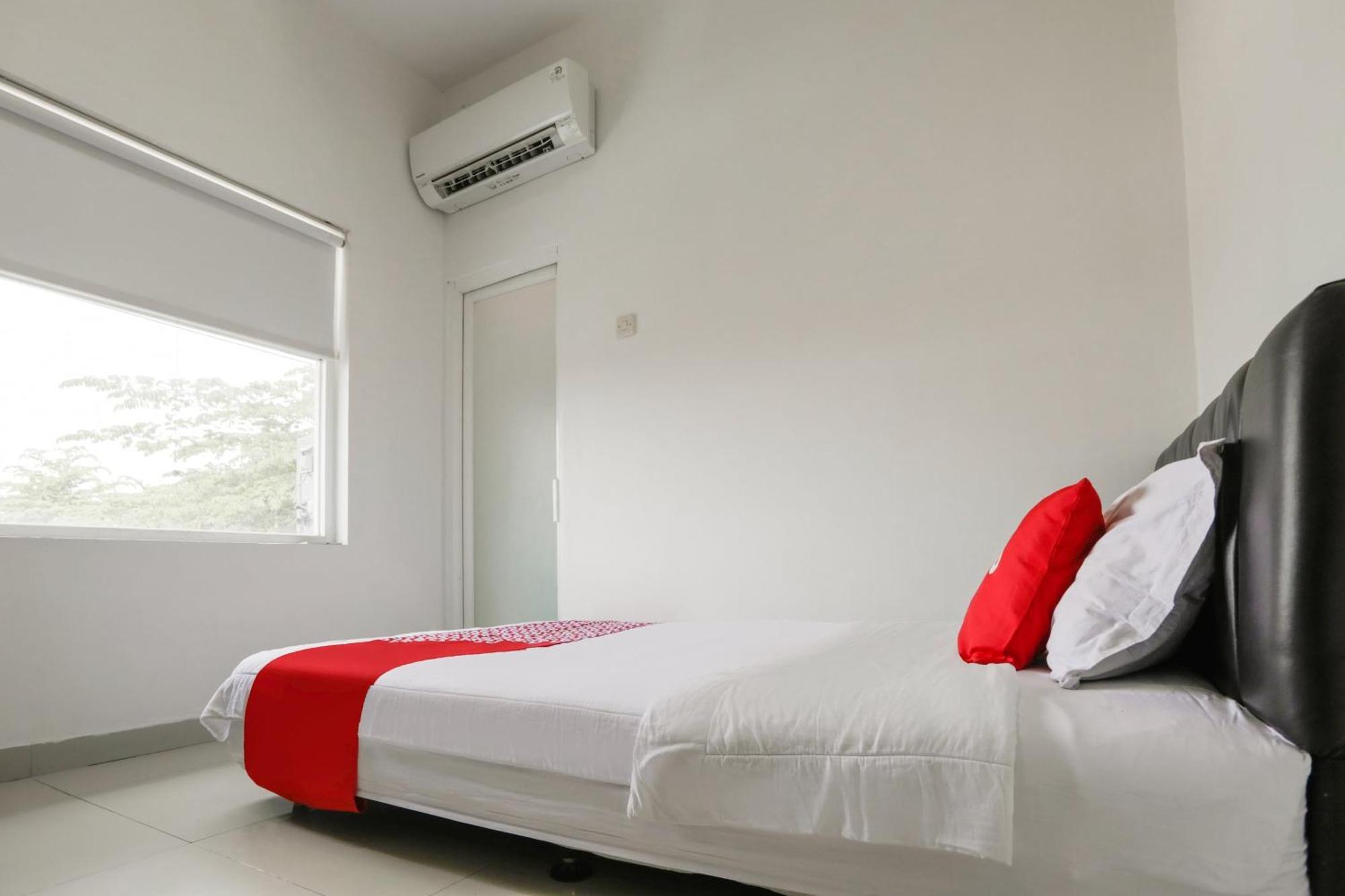 Super Oyo 3838 Tamansari Guest House Surakarta  Ngoại thất bức ảnh